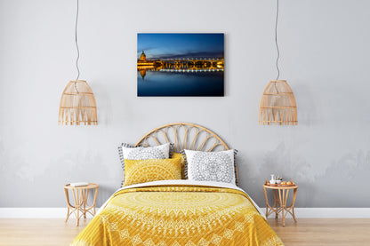 Golden Night of the Pink City